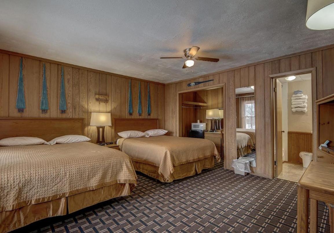 Okoboji Lodge Spirit Lake Экстерьер фото